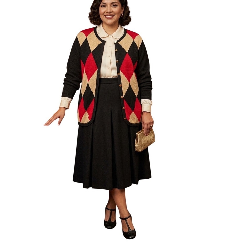 Vintage Dressbarn Woman Argyle Cardigan Sweater Red Black Gold Metallic 14/16